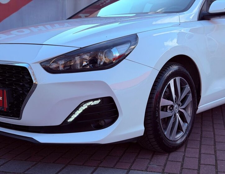 Hyundai i30 Hatchback 1,4 l 103 kw