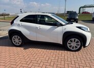 Toyota Aygo Hatchback 998,0 53 kw