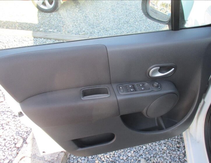 Renault Modus MPV 1,1 l 55 kw