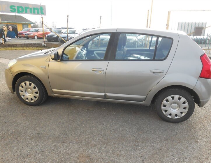 Dacia Sandero Hatchback 1,1 l 55 kw