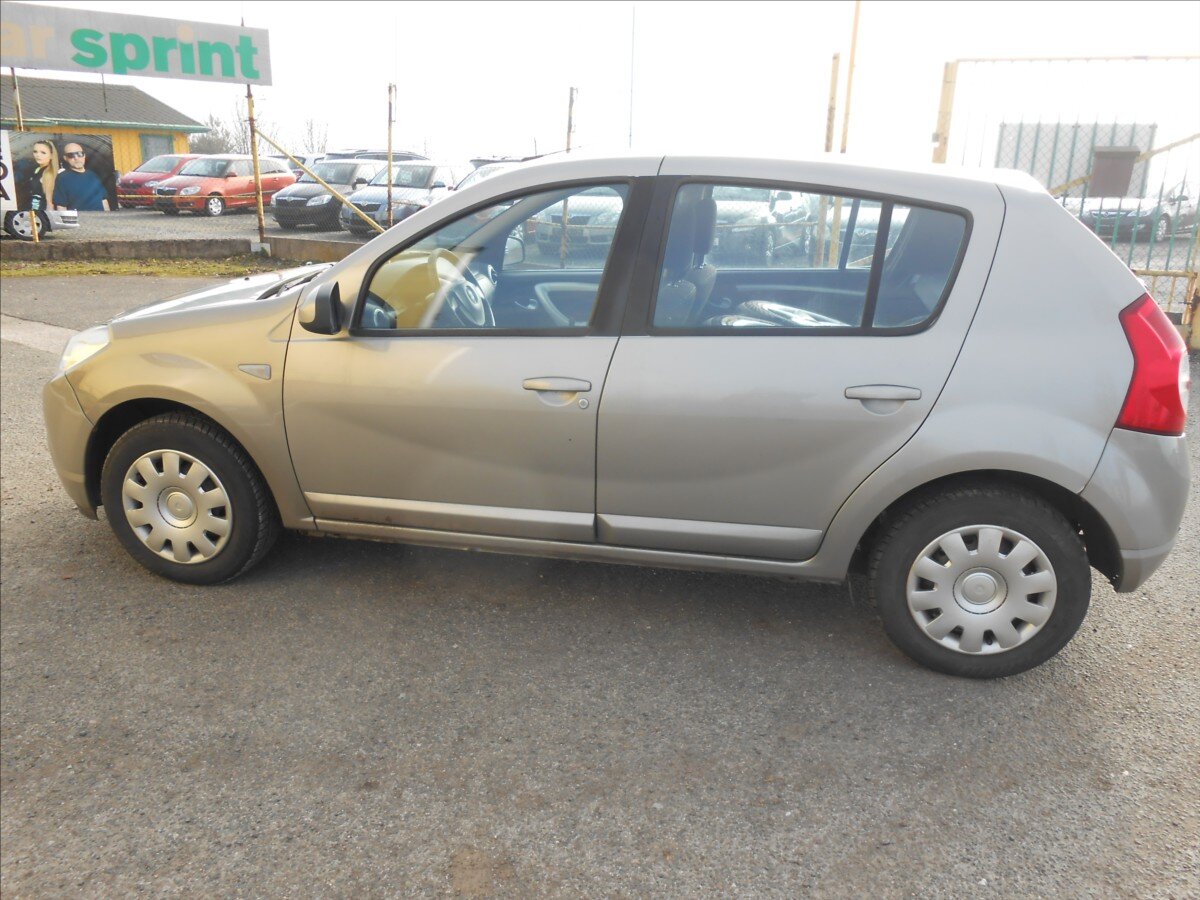 Dacia Sandero Hatchback 1,1 l 55 kw