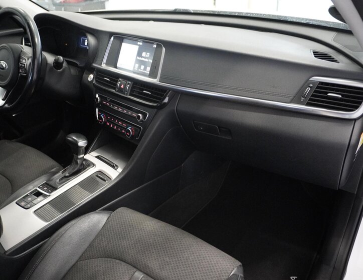 KIA Optima Kombi 2,0 l 151 kw