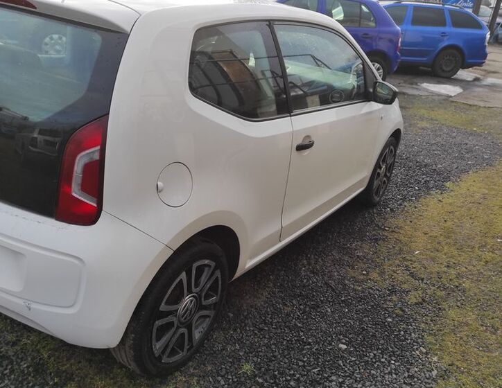 Volkswagen up! 4
