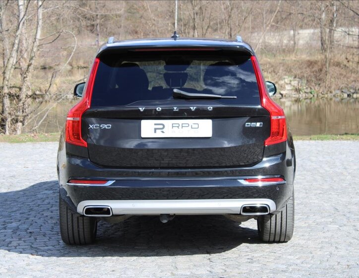 Volvo XC90 SUV / Terénní 2,0 l 165 kw