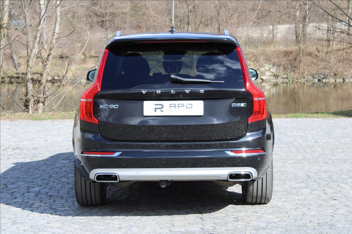 Volvo XC90 SUV / Terénní 2,0 l 165 kw