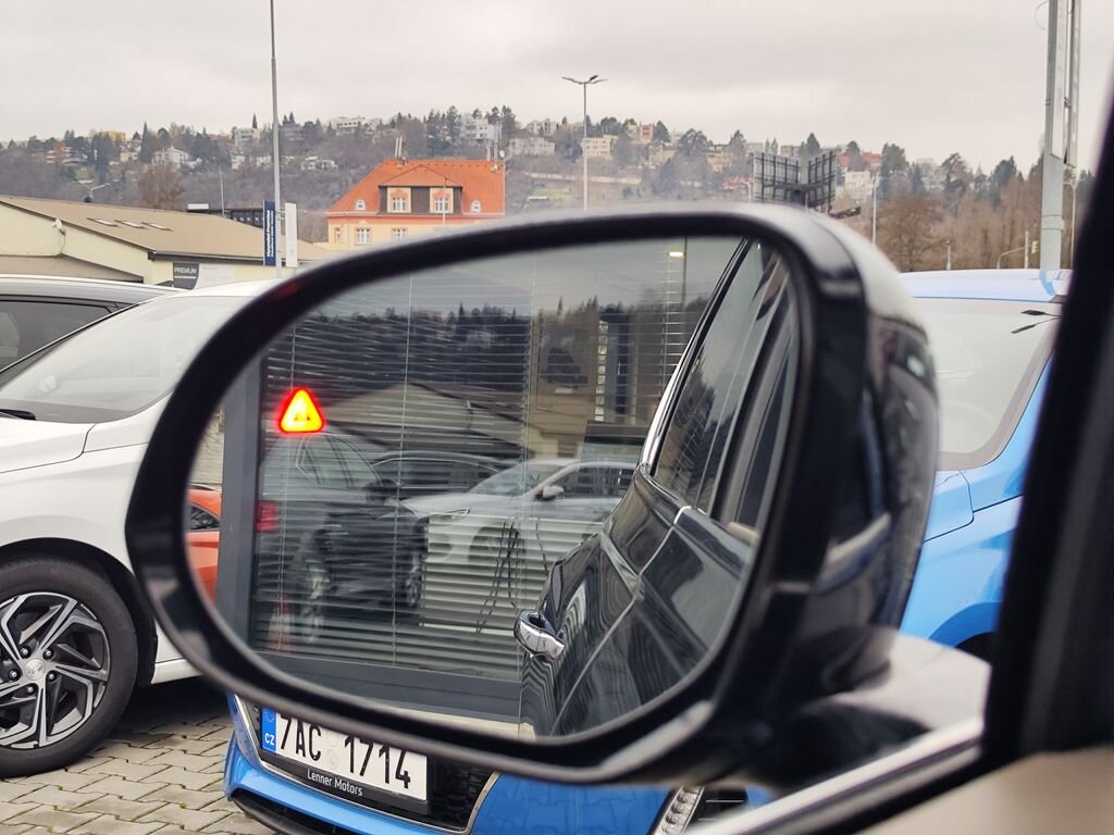 Ostatní Ostatní SUV 3,5 l 279 kw