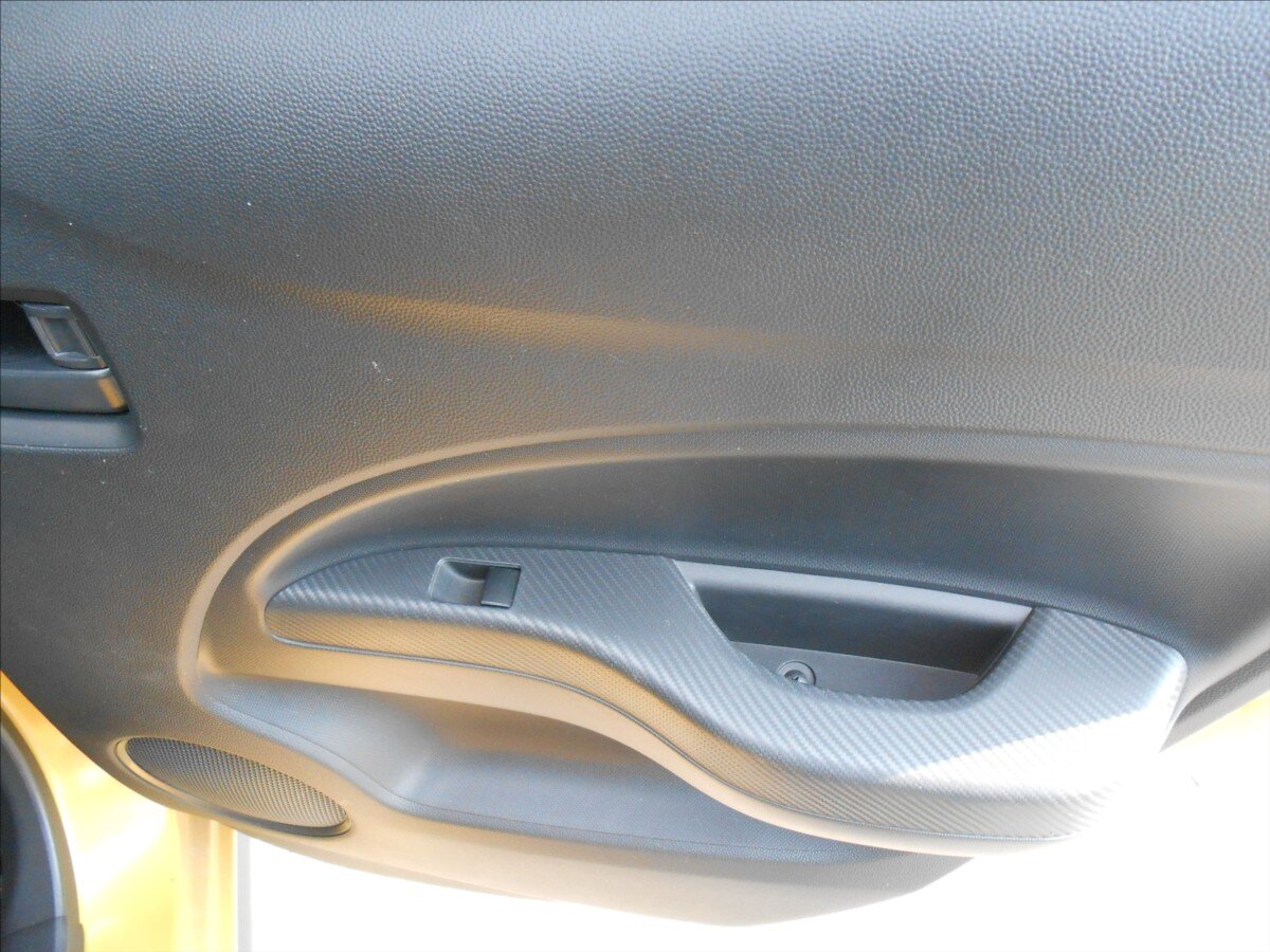 Mitsubishi Space Hatchback 1,2 l 59 kw