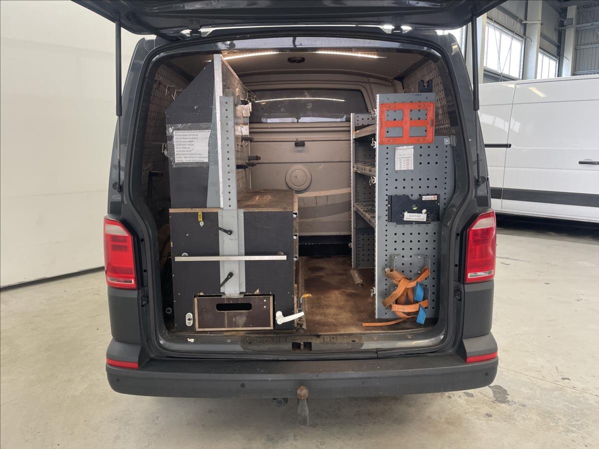 Volkswagen Transporter Kombi 2,0 l 110 kw