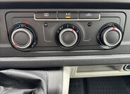 Volkswagen Transporter 22