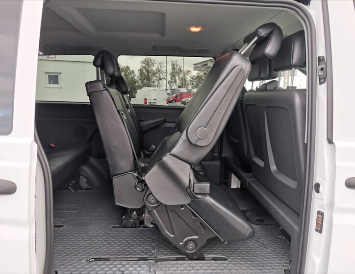Mercedes-Benz Vito 21
