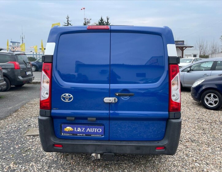 Toyota ProAce Skříň 2,0 l 94 kw