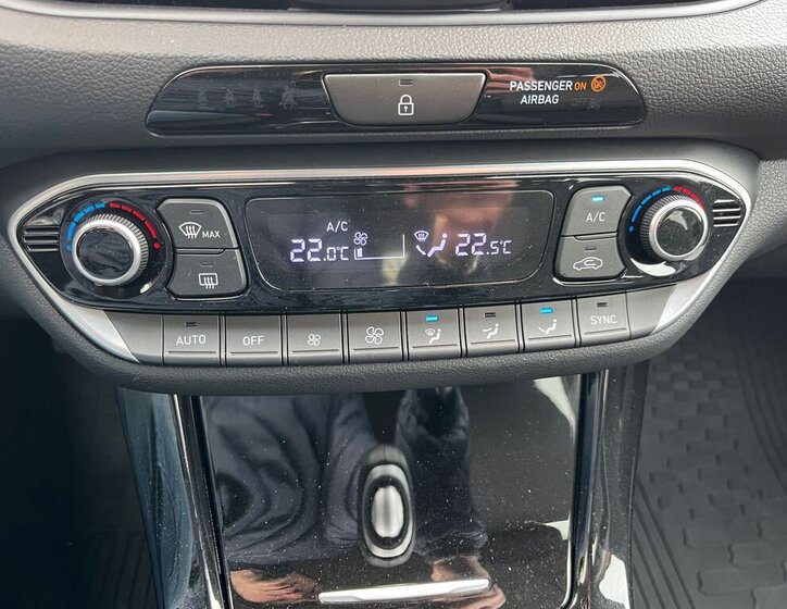 Hyundai i30 Kombi 998,0 73 kw