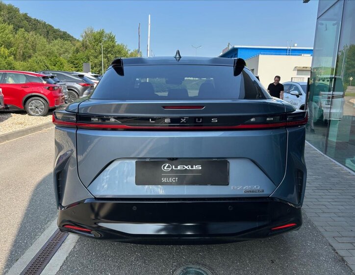 Lexus RZ 450e 5