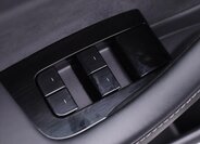 Tesla Model 3 Sedan 0,0 239 kw