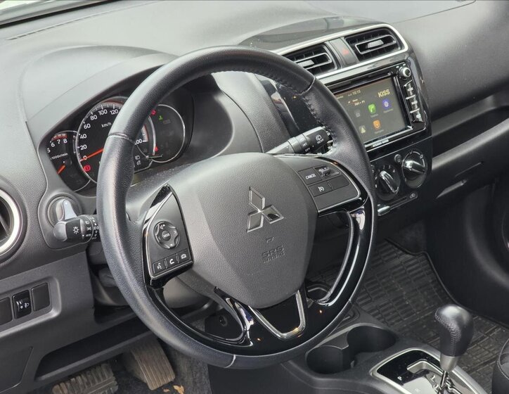 Mitsubishi Space Star 8