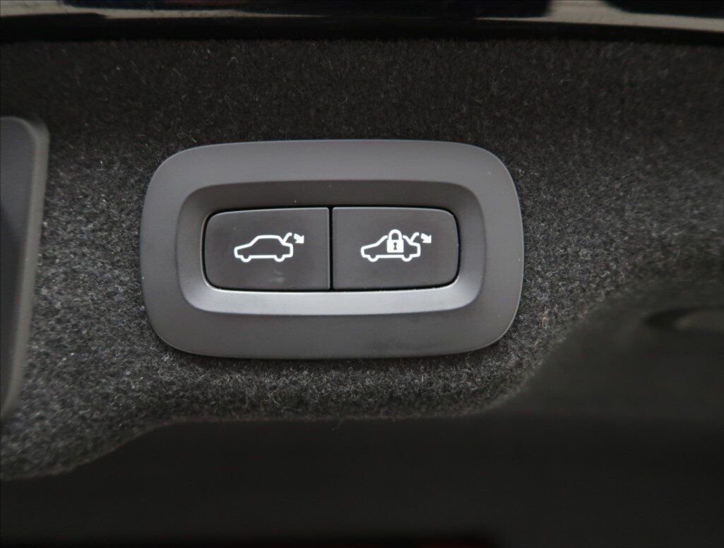 Volvo S90 Sedan 2,0 l 173 kw