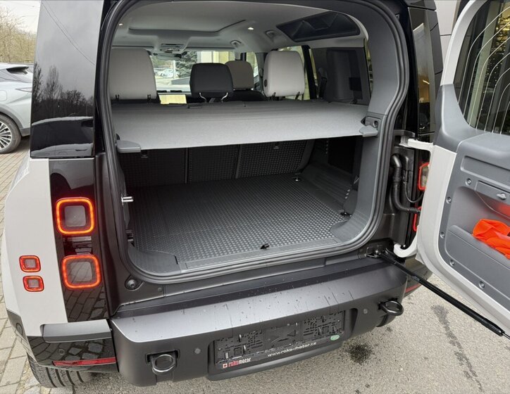 Land Rover Defender SUV 3,0 l 184 kw