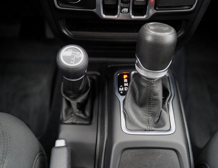 Jeep Wrangler SUV / Terénní 2,1 l 147 kw