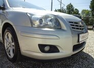 Toyota Avensis Kombi 2,0 l 93 kw