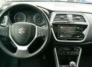 Suzuki SX4 S-Cross SUV / Terénní 1,4 l 103 kw