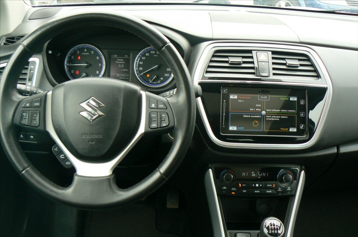 Suzuki SX4 S-Cross SUV / Terénní 1,4 l 103 kw