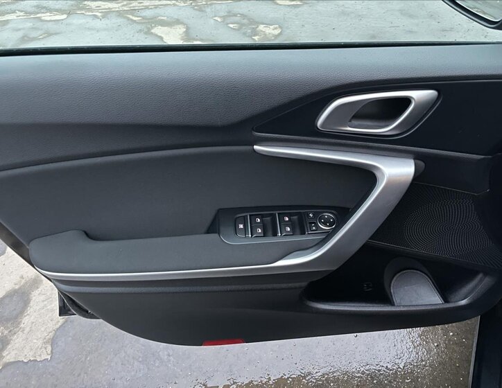 KIA Ceed Hatchback 998,0 74 kw