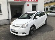 Toyota Verso 3