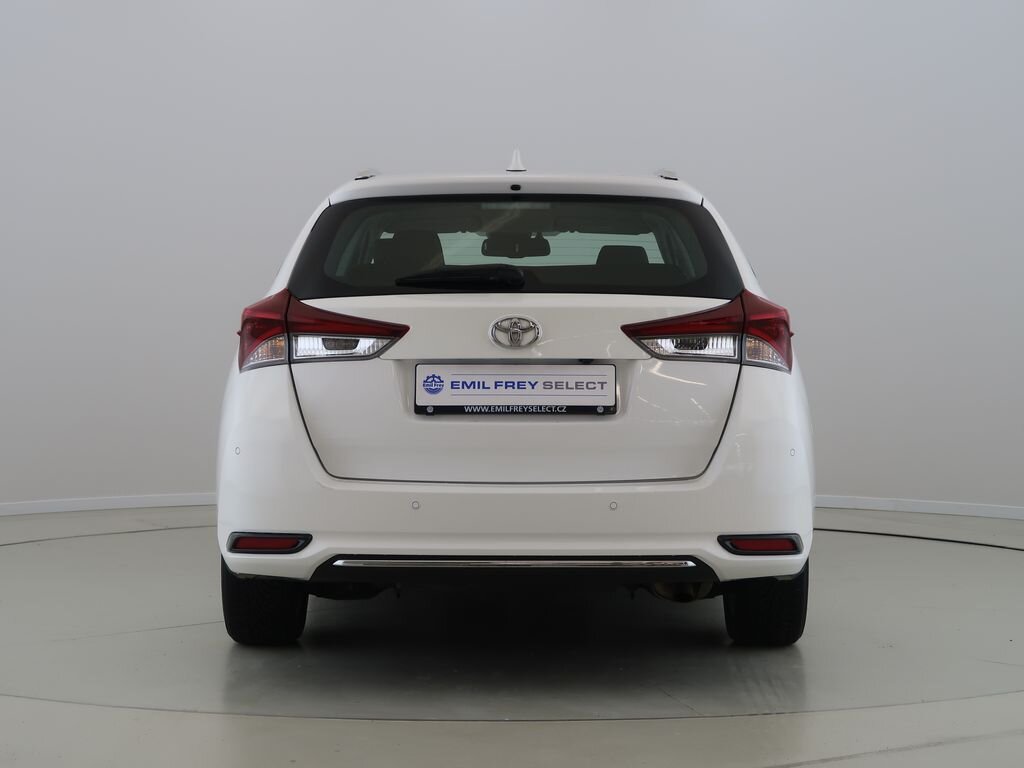 Toyota Auris Kombi 1,6 l 97 kw