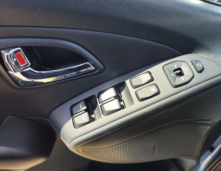 Hyundai ix35 SUV / Terénní 1,7 l 85 kw