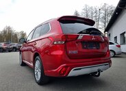 Mitsubishi Outlander SUV / Terénní 2,4 l 165 kw