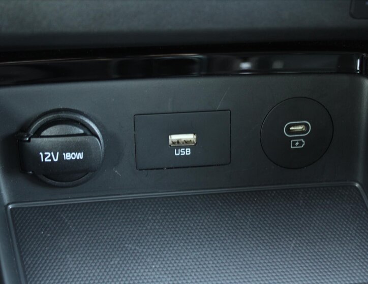 KIA XCeed Hatchback 1,5 l 103 kw