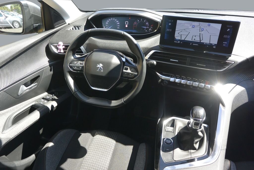 Peugeot 3008 SUV / Terénní 1,2 l 96 kw