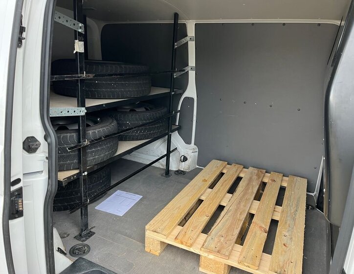 Volkswagen Transporter 25