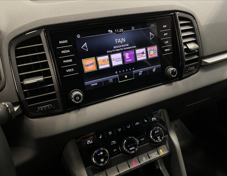 Škoda Karoq SUV 1,5 l 110 kw