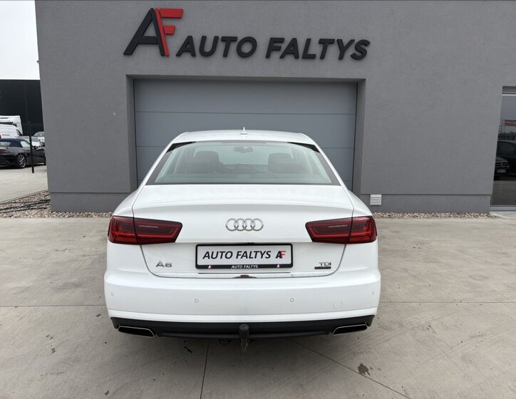 Audi A6 Sedan / Limuzína 3,0 l 160 kw