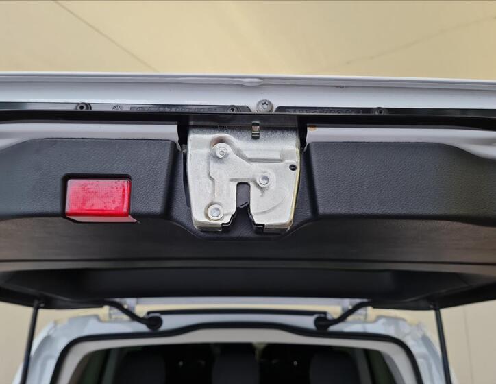 Mercedes-Benz Vito 24