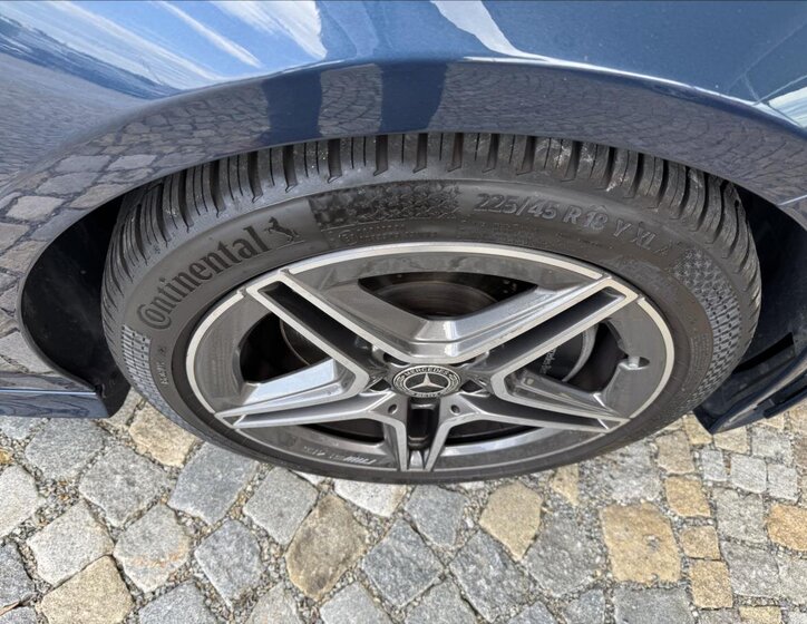 Mercedes-Benz CLA Kombi 2,0 l 110 kw