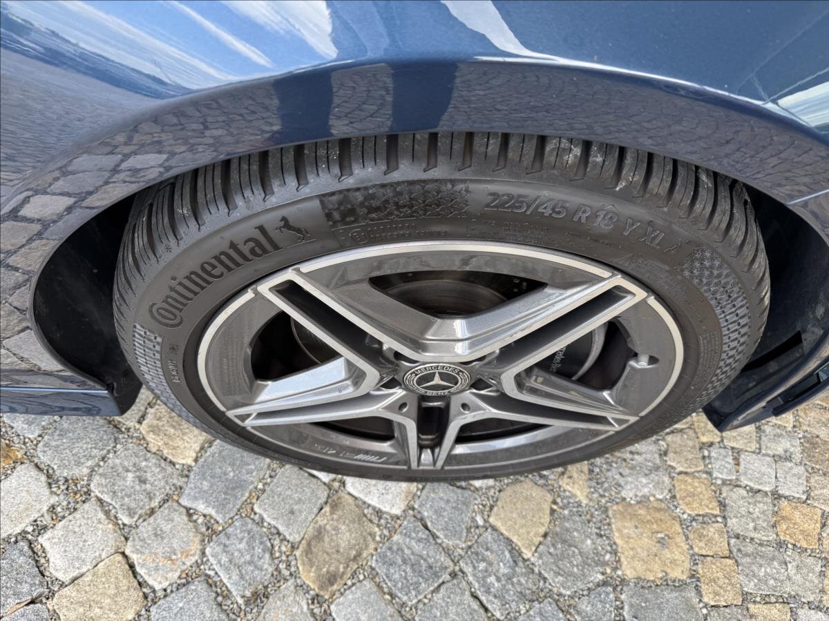 Mercedes-Benz CLA Kombi 2,0 l 110 kw