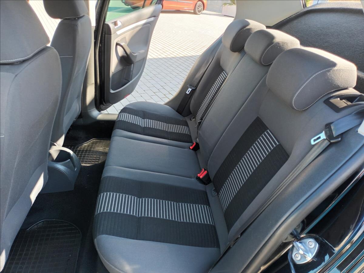 Volkswagen Golf Hatchback 1,4 l 59 kw