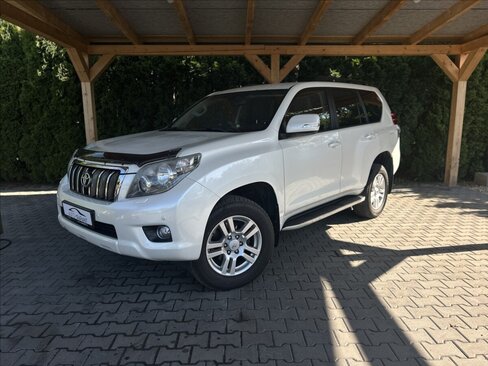 Toyota Land Cruiser SUV / Terénní 3,0 l 140 kw