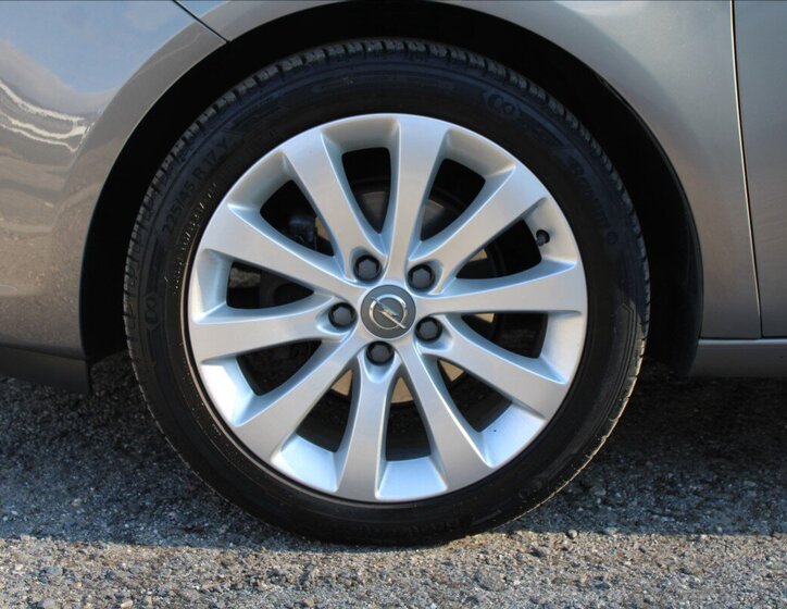 Opel Meriva MPV 1,4 l 88 kw