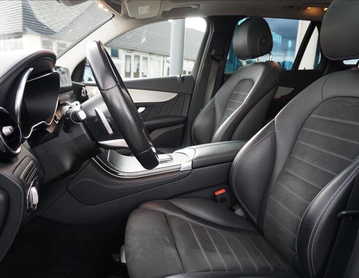 Mercedes-Benz GLC 12