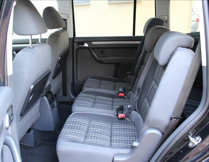 Volkswagen Touran 14