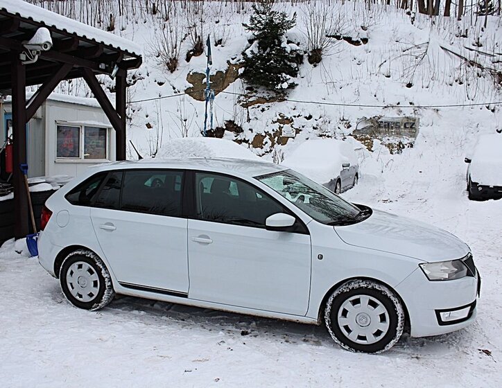 Škoda Rapid Hatchback 1,2 l 63 kw