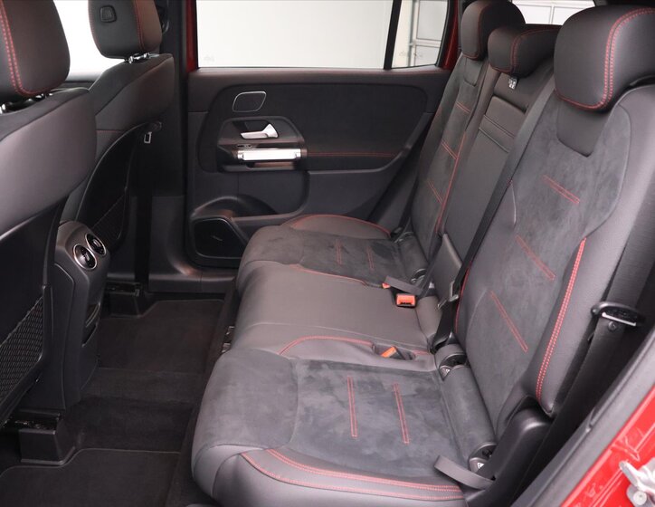 Mercedes-Benz GLB SUV / Terénní 2,0 l 110 kw