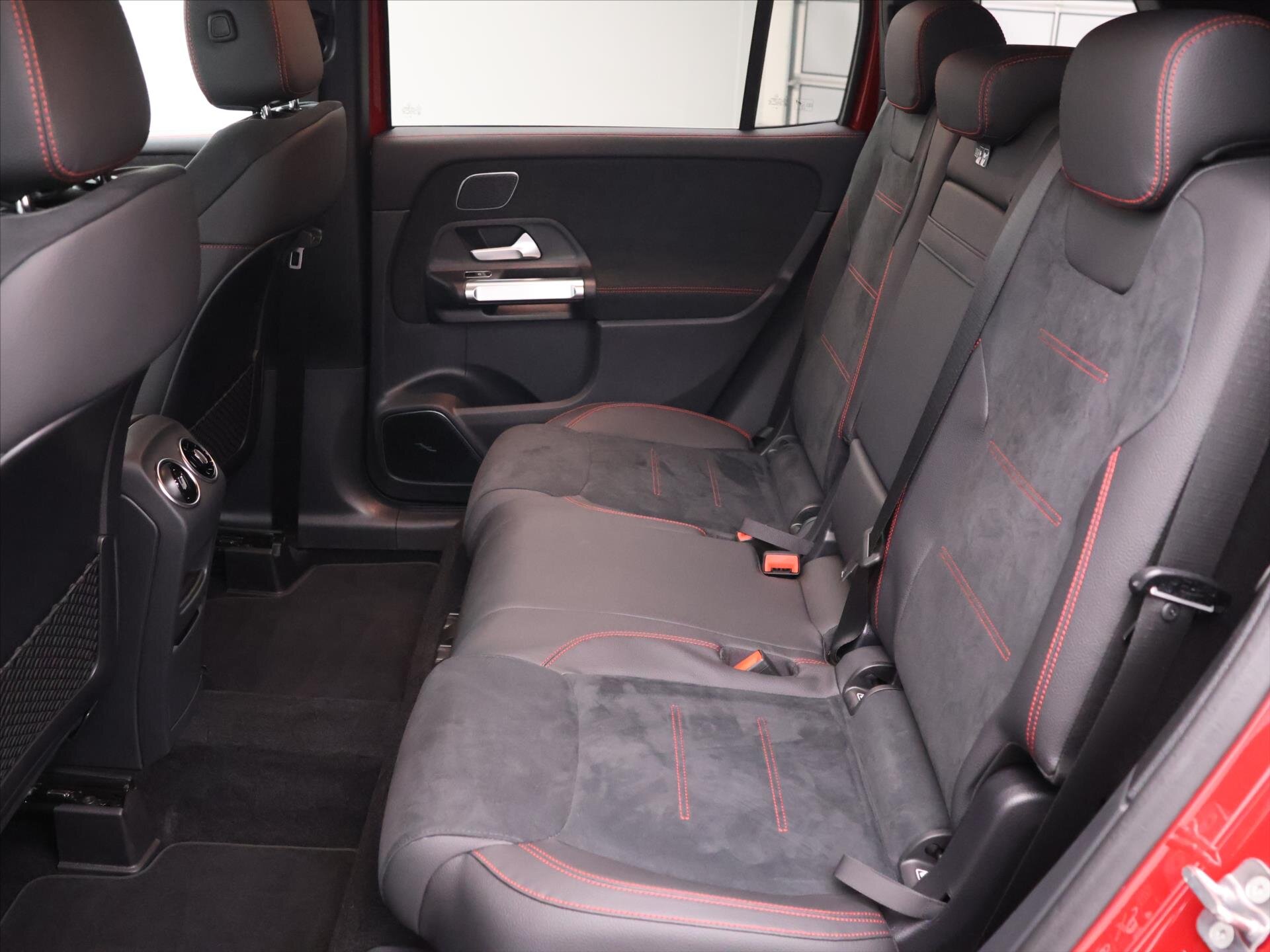 Mercedes-Benz GLB SUV / Terénní 2,0 l 110 kw