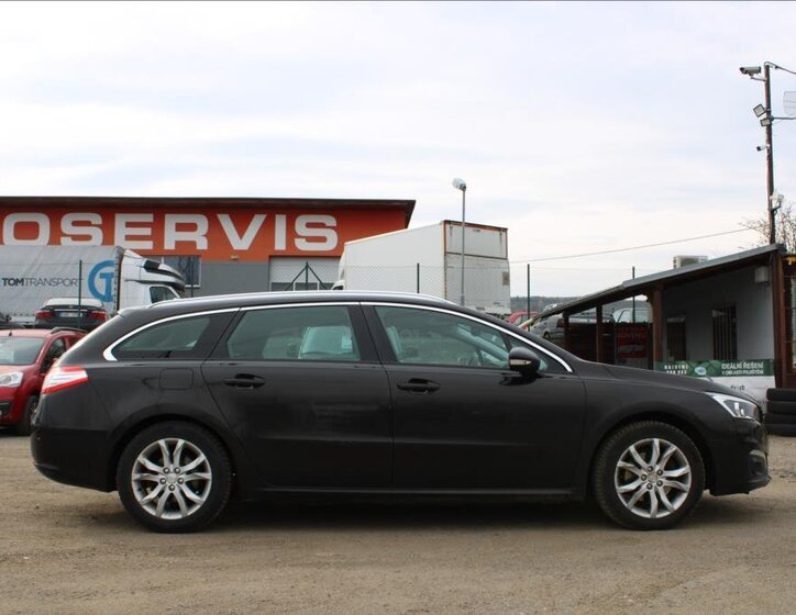 Peugeot 508 Kombi 2,0 l 120 kw