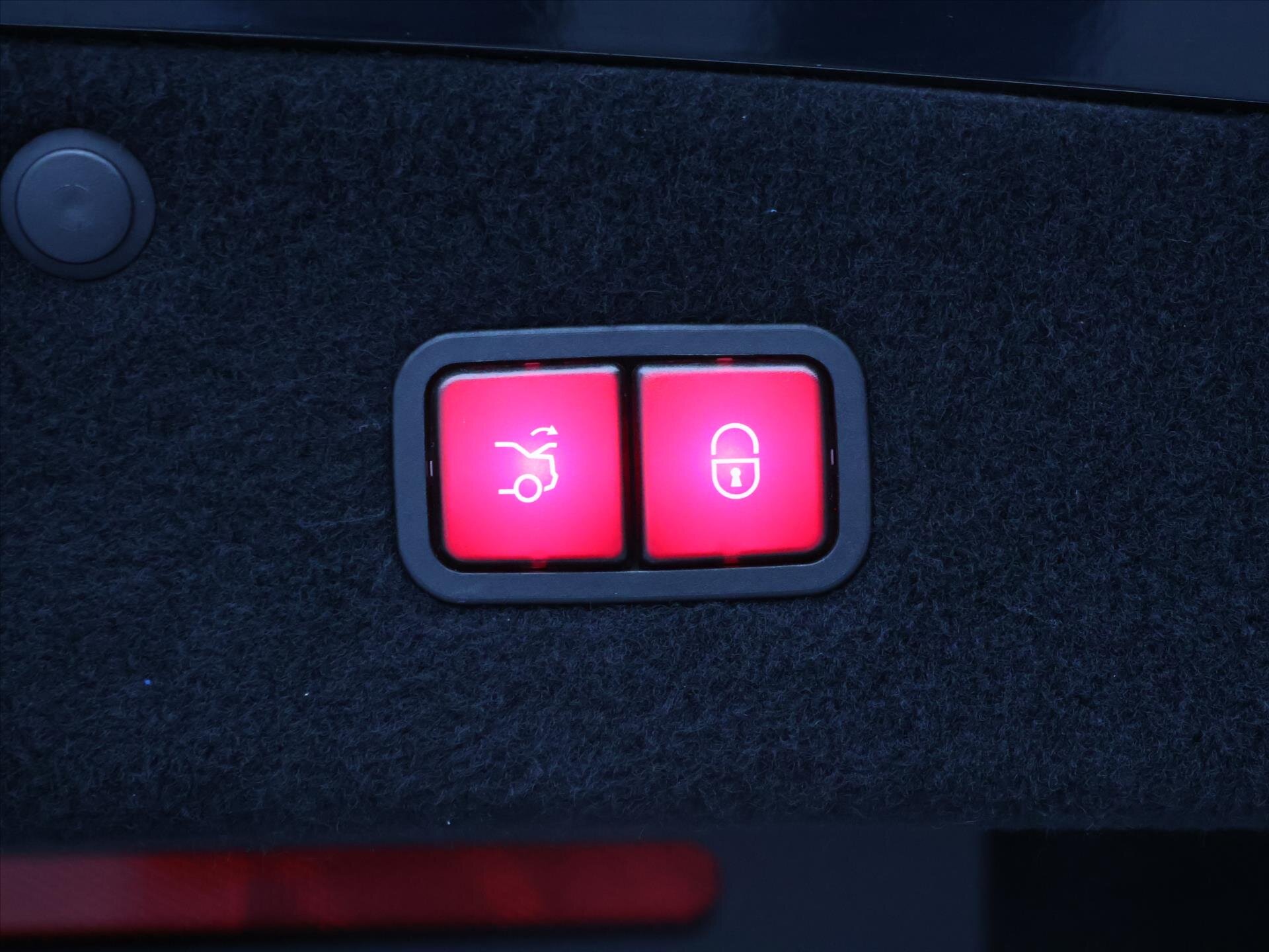 Mercedes-Benz Třídy S Kupé 5,5 l 430 kw