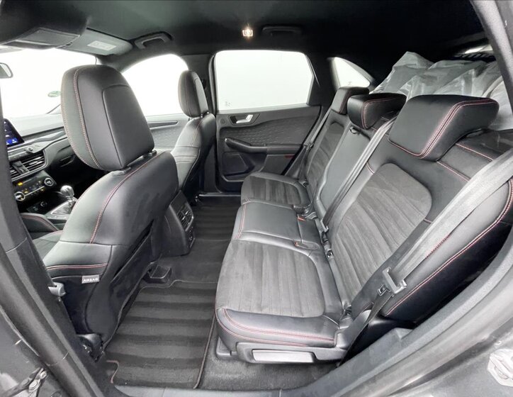 Ford Kuga SUV 1,5 l 88 kw