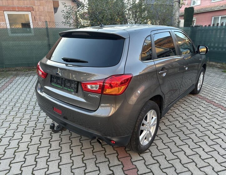 Mitsubishi ASX SUV 1,6 l 86 kw